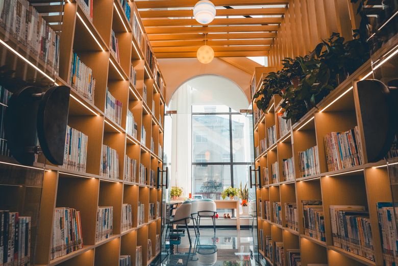 Какие нормативы освещенности нужны для чтения и работы с книгами?